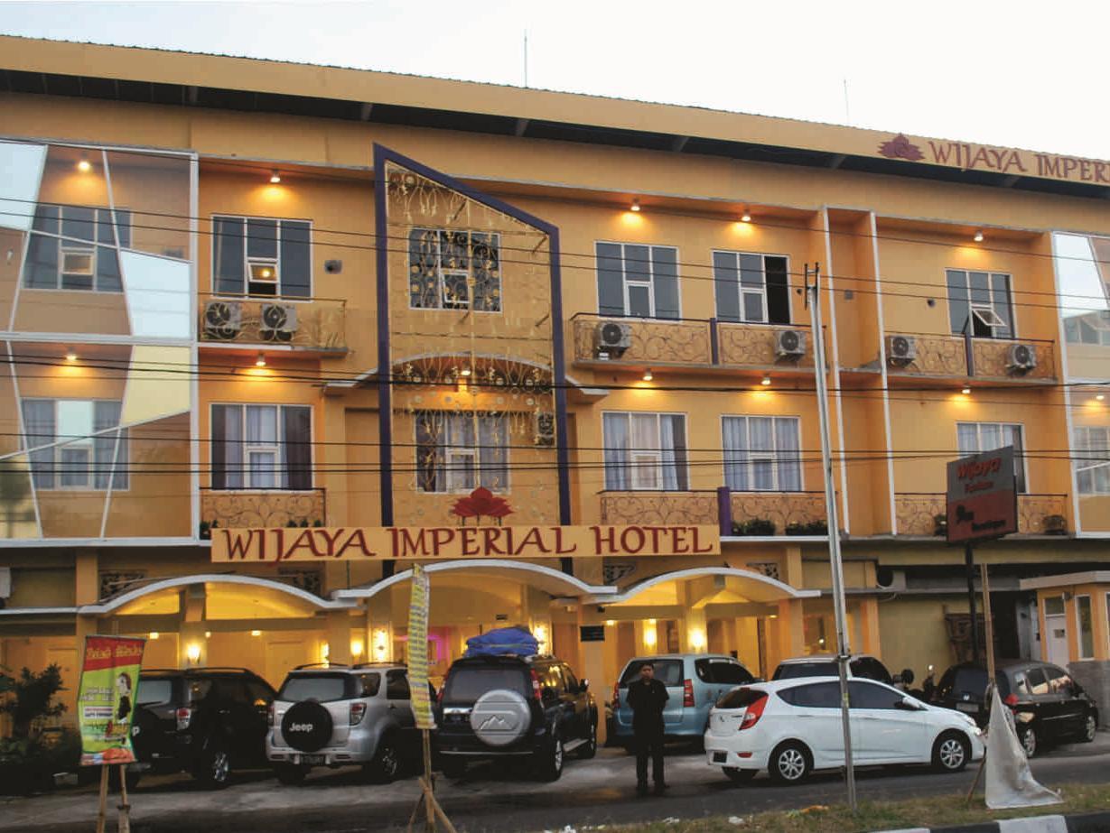 Wijaya Imperial Hotel Baturetno Zewnętrze zdjęcie
